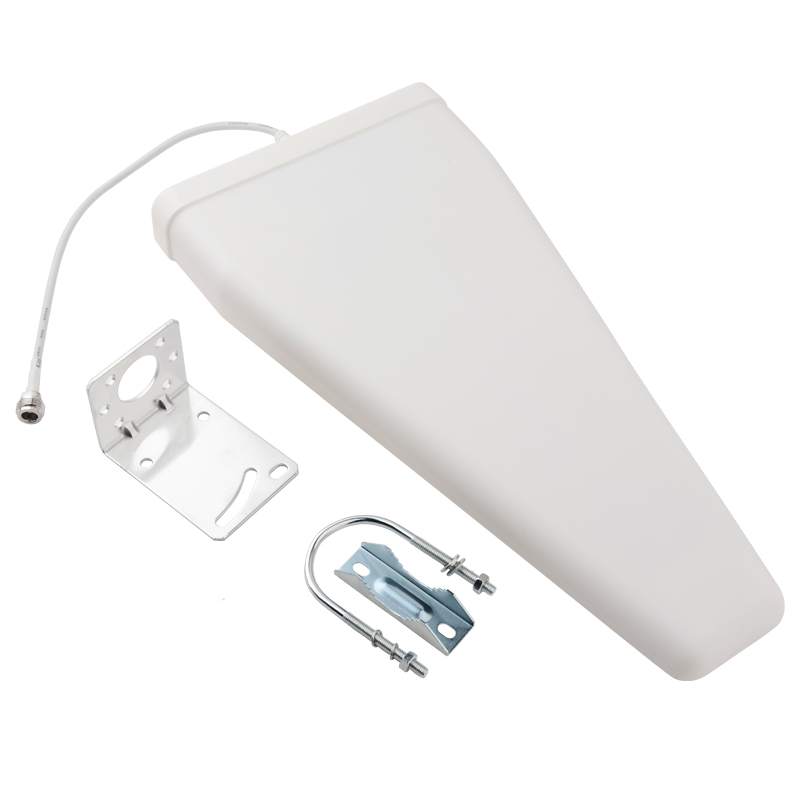  东澳镇对数周期天线定向接收发射700-3700MHz